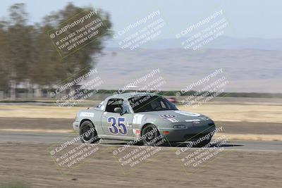 media/Jun-02-2024-CalClub SCCA (Sun) [[05fc656a50]]/Group 3/Qualifying/